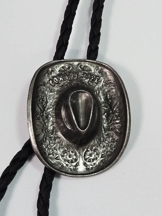 Silver Cowboy Hat Bolo Tie Cowboy Life Western Necklace Country Rugged Rodeo - Picture 5 of 5